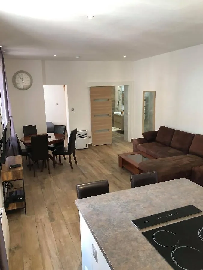Toulon - Appartement - 6 Pers - 2 Ch 0*,  France